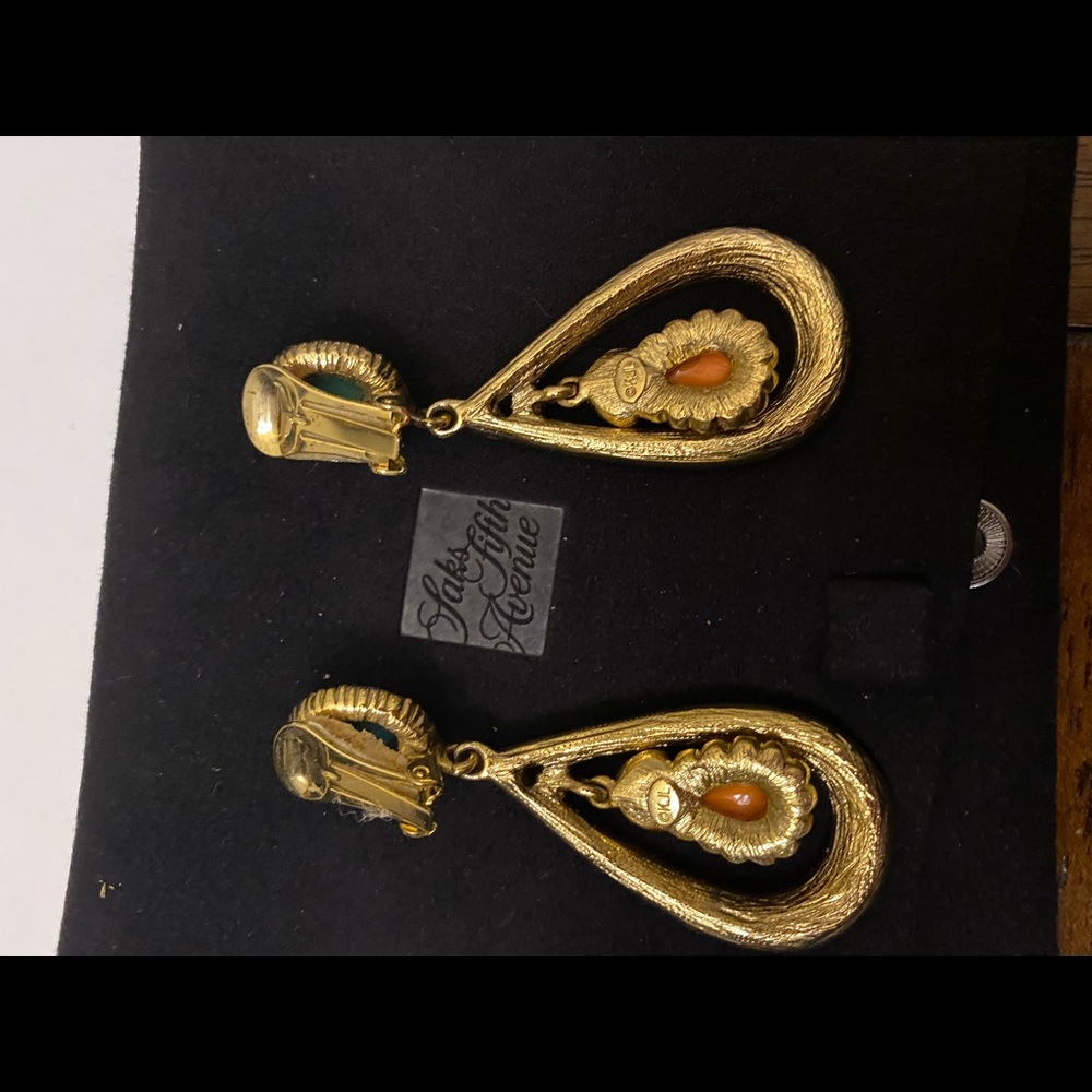 Earrings - Picture 3 of 3
